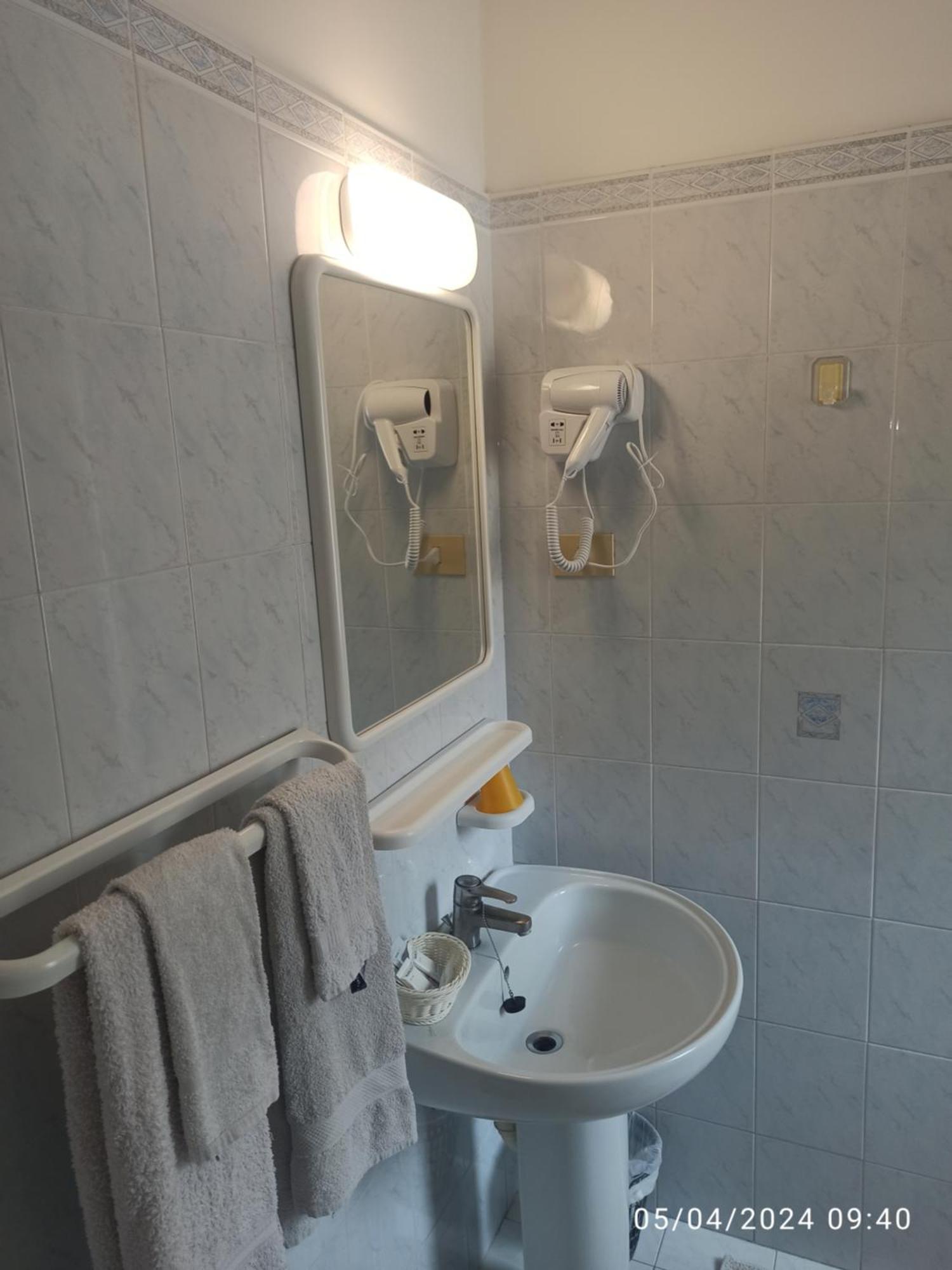Hotel Armida 라이구에글리아 외부 사진